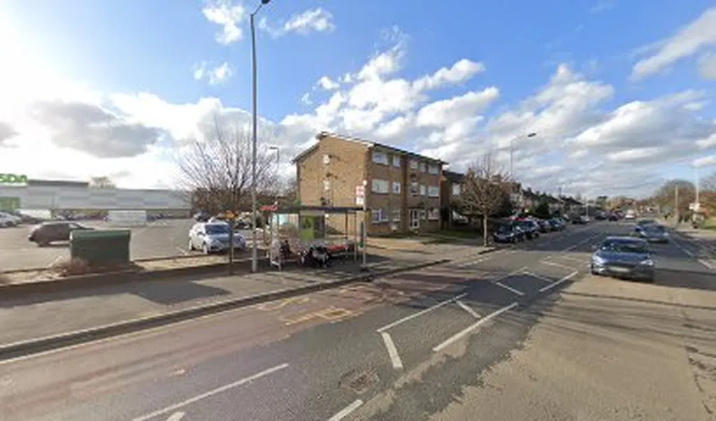 Stanley Avenue (Stop U)