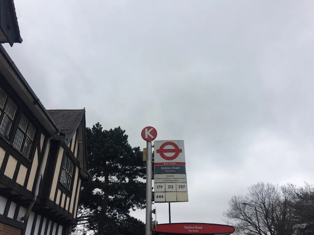 Station Road / The Green (Stop K)