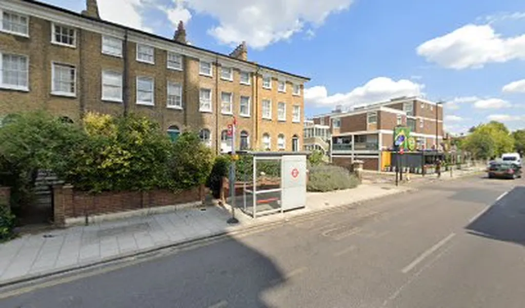 Stockwell Bus Garage (Stop P)