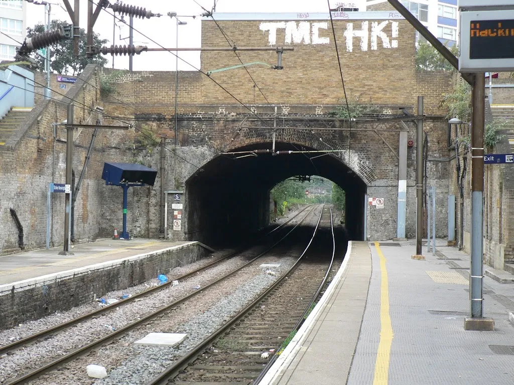 Stoke Newington Station (Stop E)