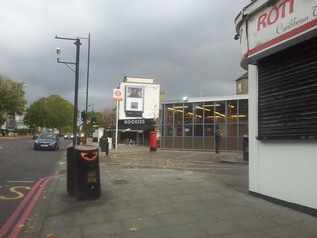 Stoke Newington Station (Stop Y)
