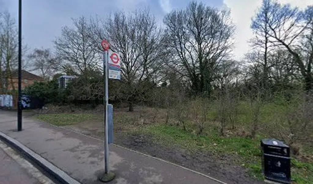 Streatham Common North / Leigham Court Road (Stop CV)