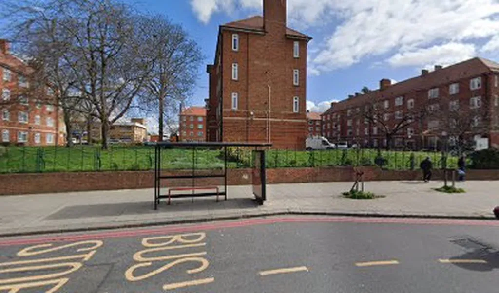 Streatham United Reformed Church (Stop SD)