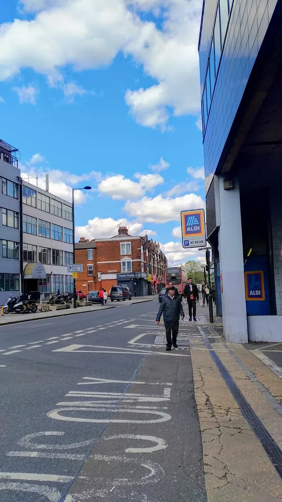 Tally Ho Corner (Stop K)