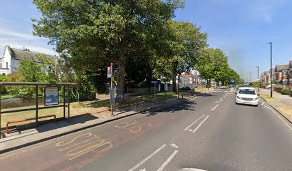 Thaxted Road (Stop T)