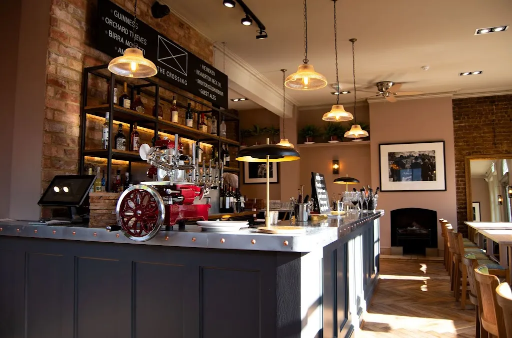 The Crossing Pub