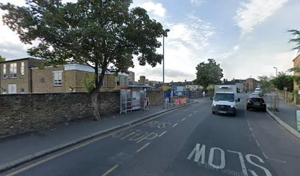 The Drive Walthamstow (Stop BU)
