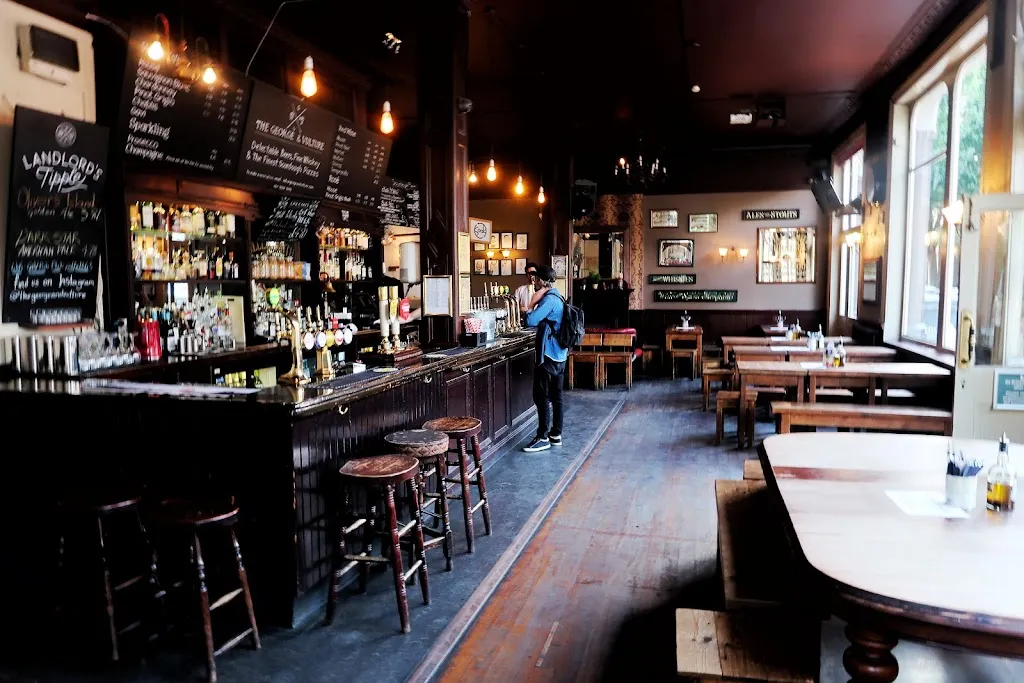 The George & Vulture