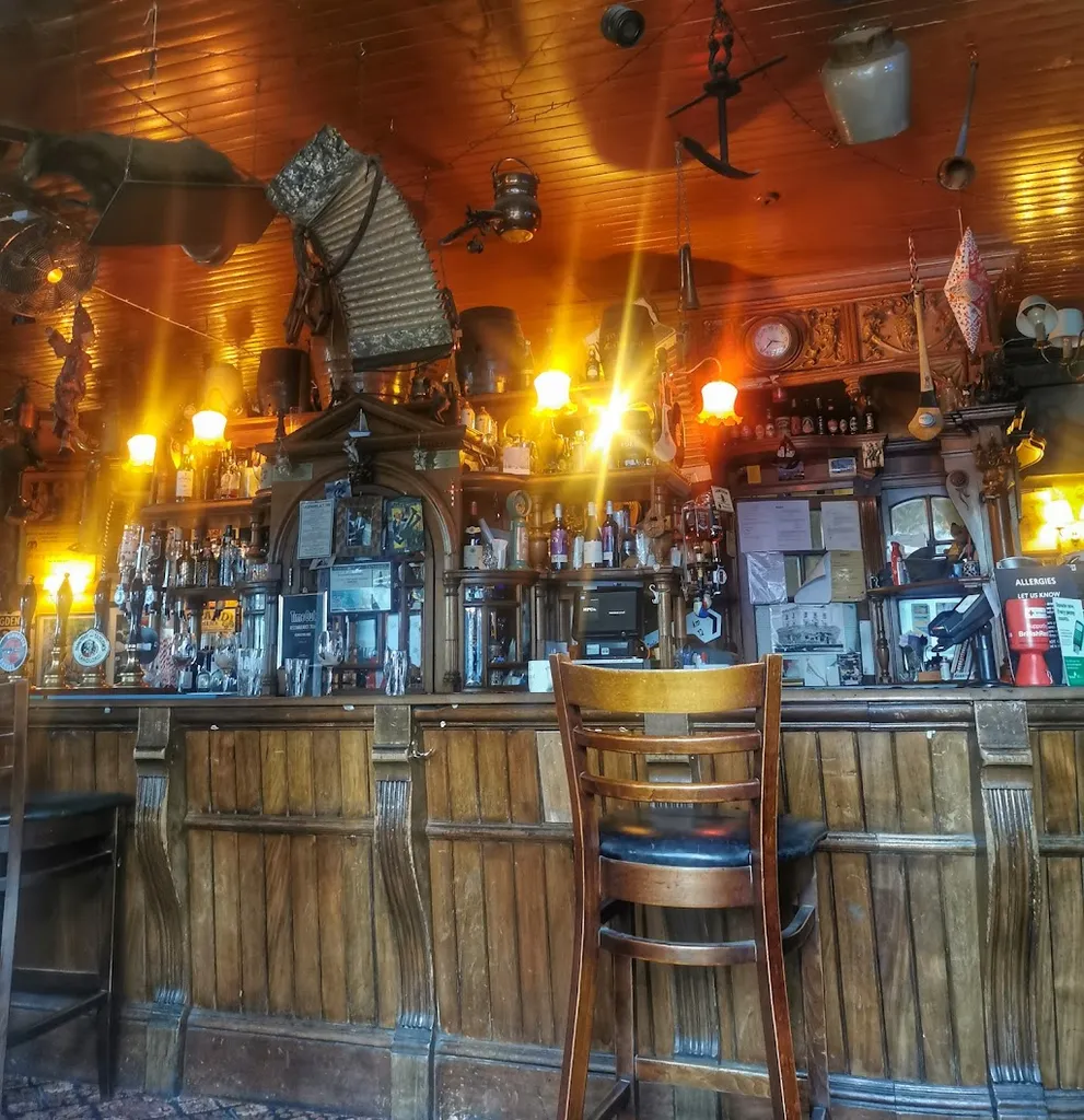 The Hemingford Arms