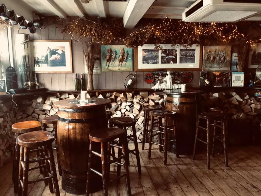 The Highgate Inn