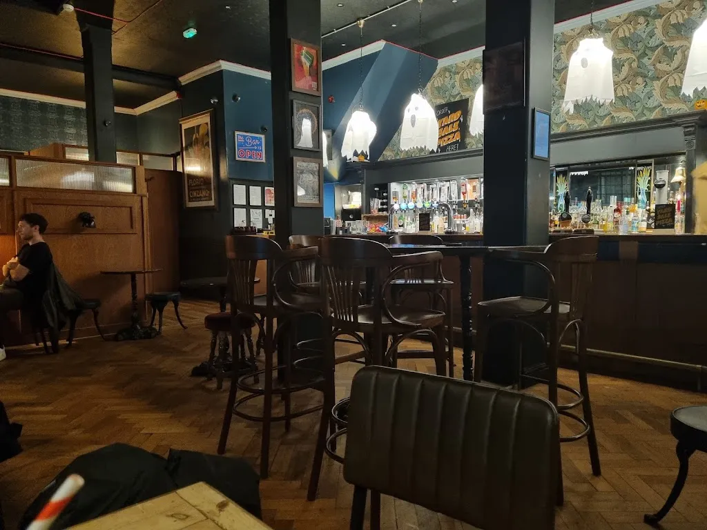 The Marquis N16
