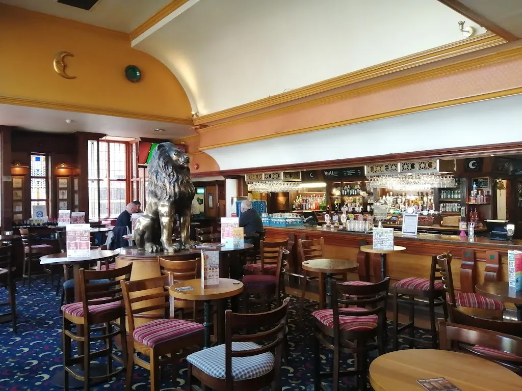 The Moon & Stars - JD Wetherspoon