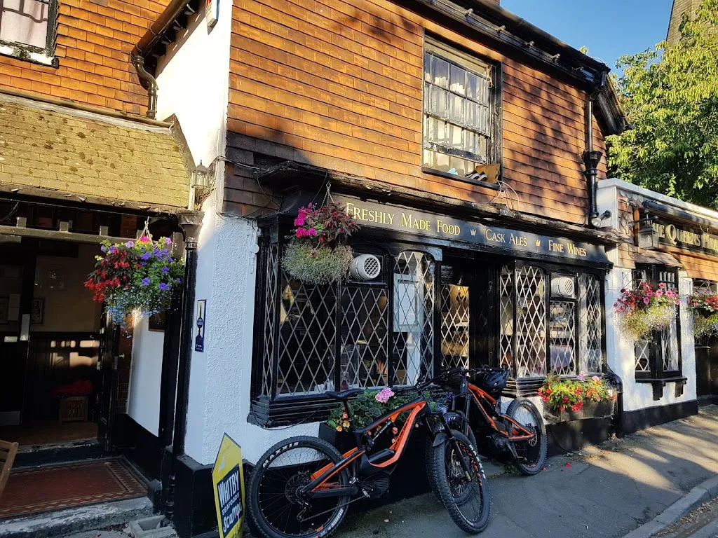 The Queens Head