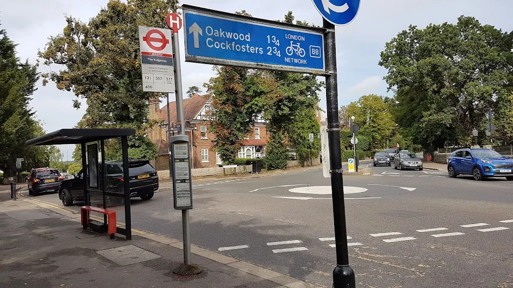 The Ridgeway (Stop H)