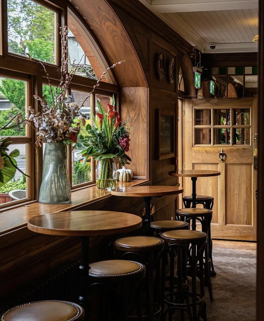 The Rose & Crown