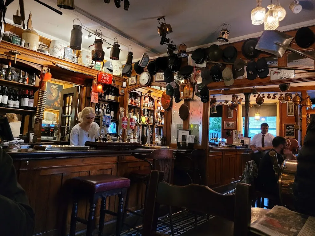 The Warwick Arms