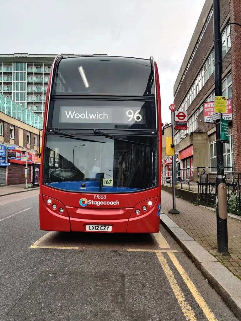 Thomas Street / Greens End (Stop T)