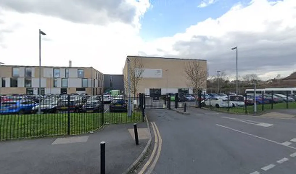 Thomas Tallis School (Stop E)