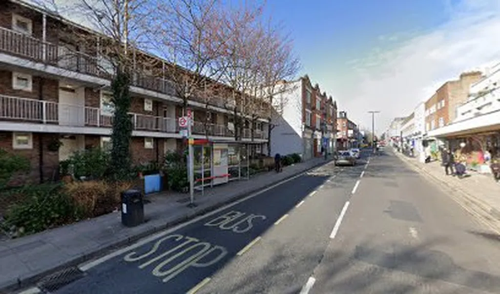 Tollington Park Holloway (Stop L)