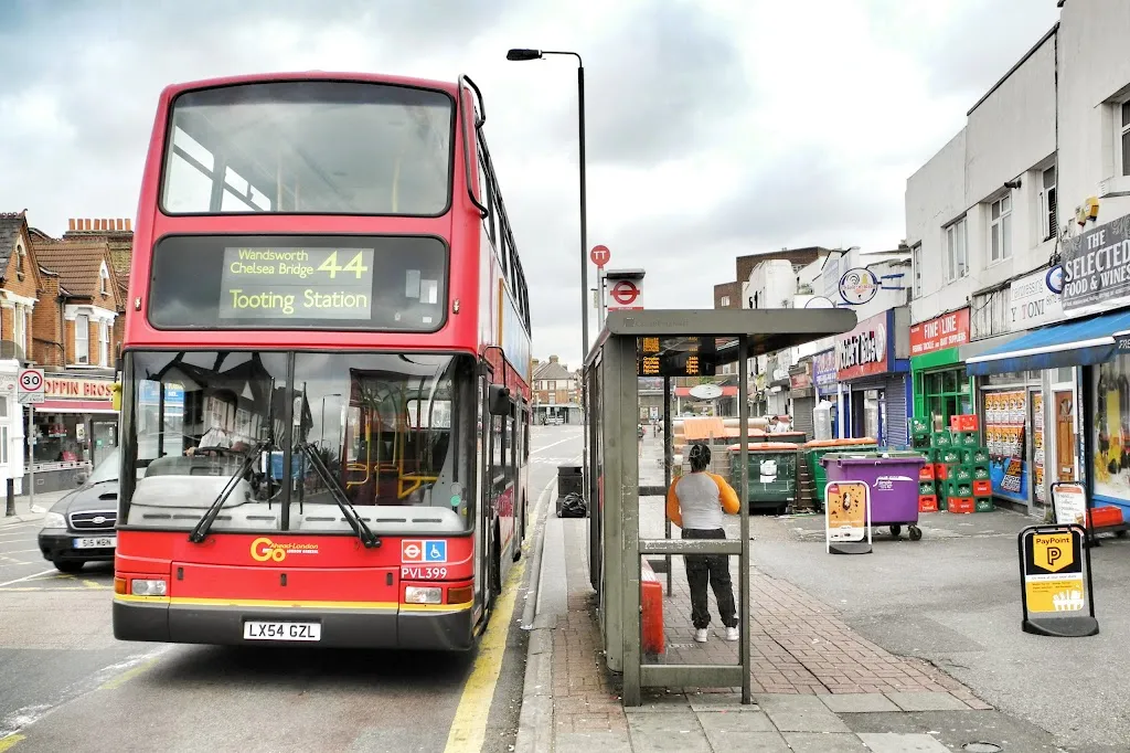 Tooting Station (Stop TT)