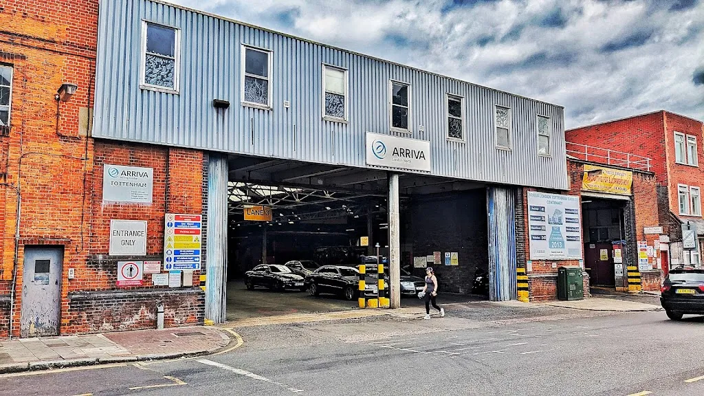 Tottenham Bus Garage (Stop T)