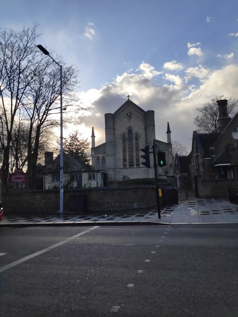 Tottenham Town Hall (Stop W)
