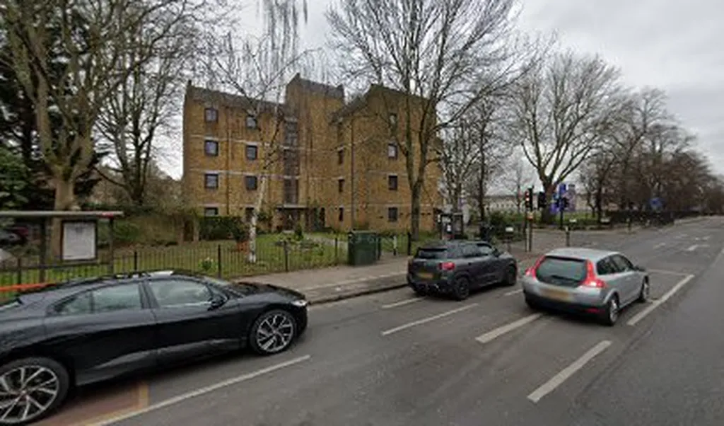 Trafalgar Estate (Stop T)