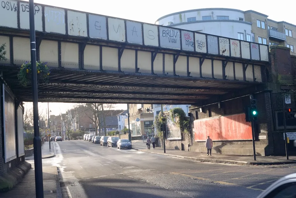 Tulse Hill Station (Stop G)