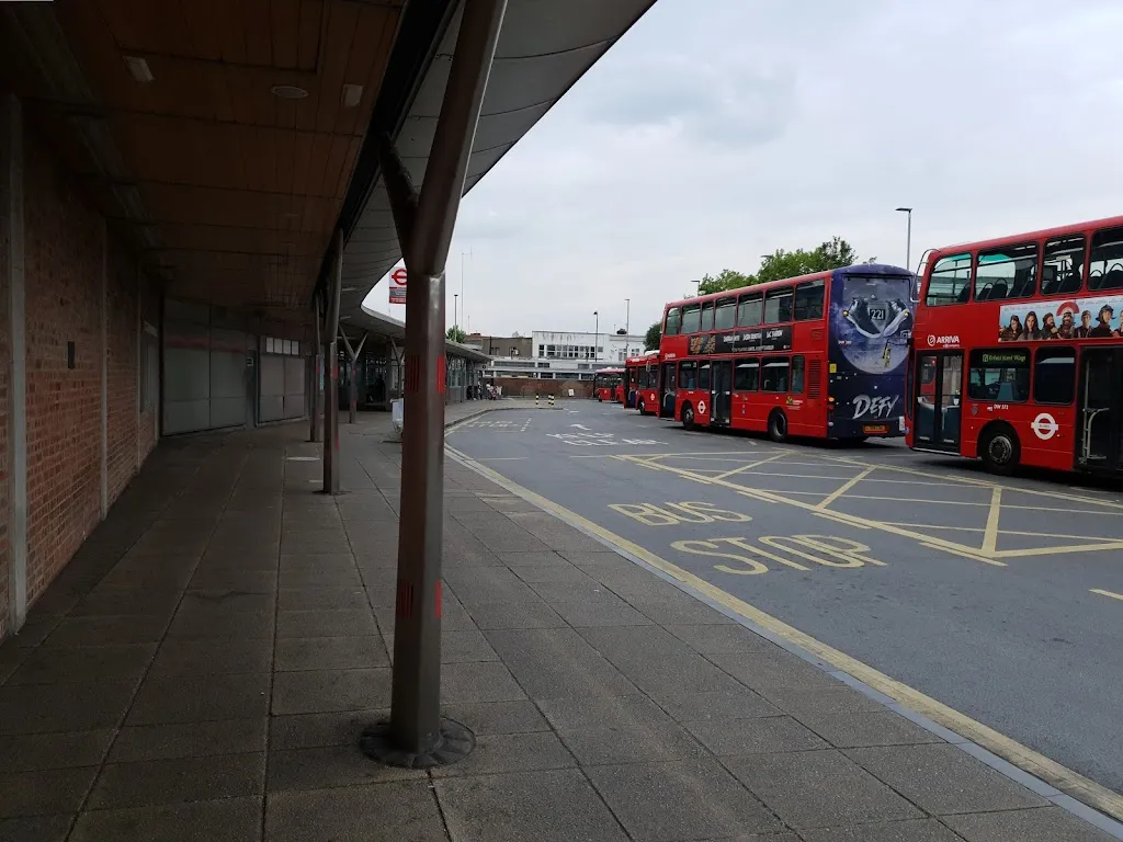 Turnpike Lane Bus Station (Stop AP1)