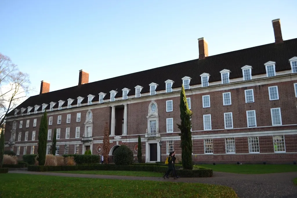 University of Greenwich International College