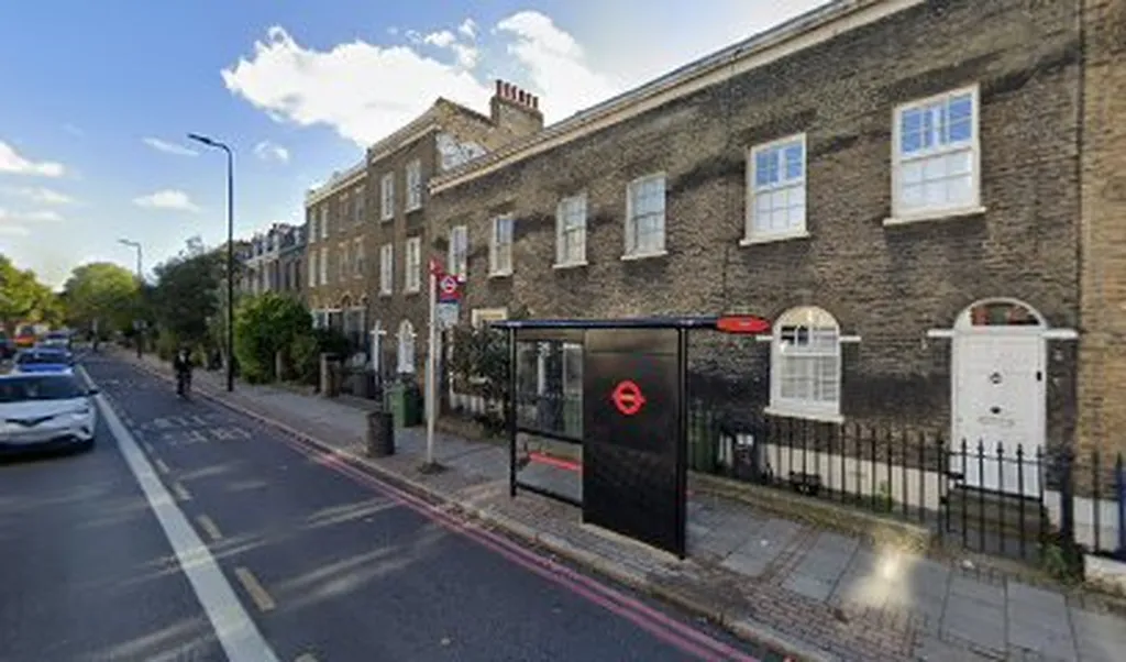 Vassall Road (Stop P)