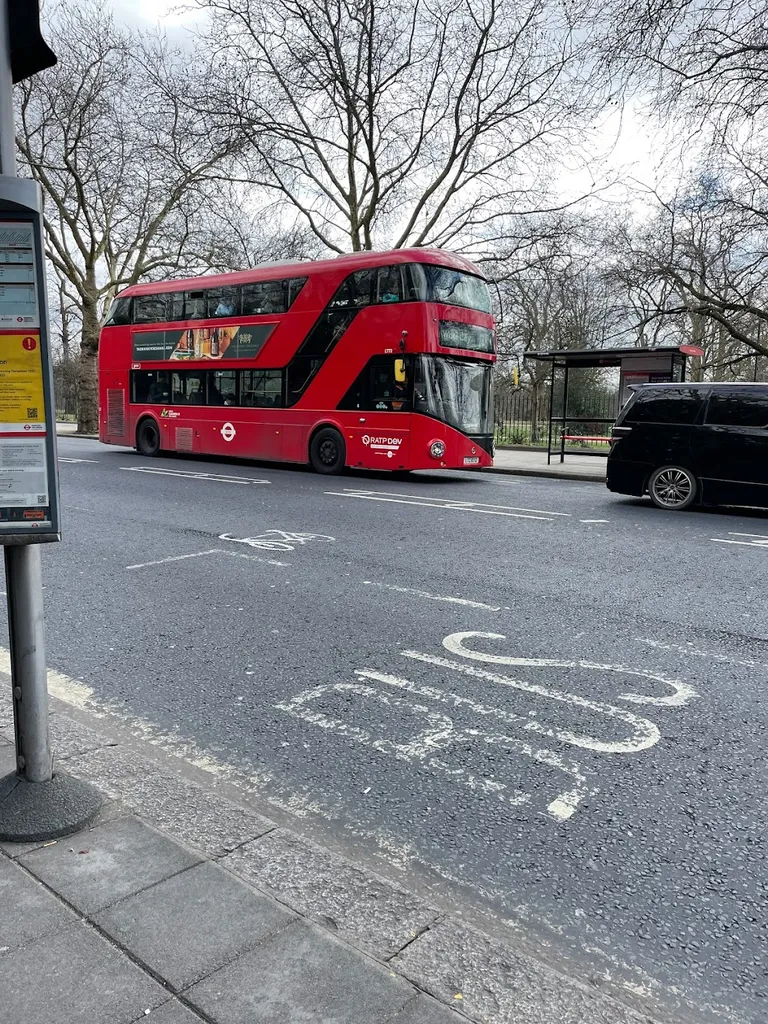 Victoria Gate (Stop LB)
