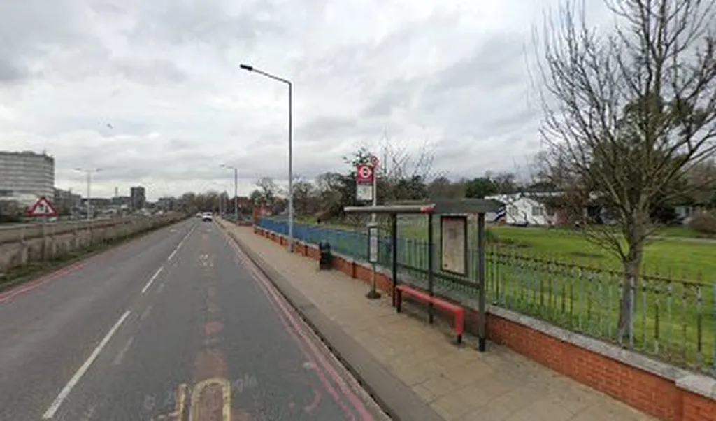 Victoria Road Edmonton (Stop Q)