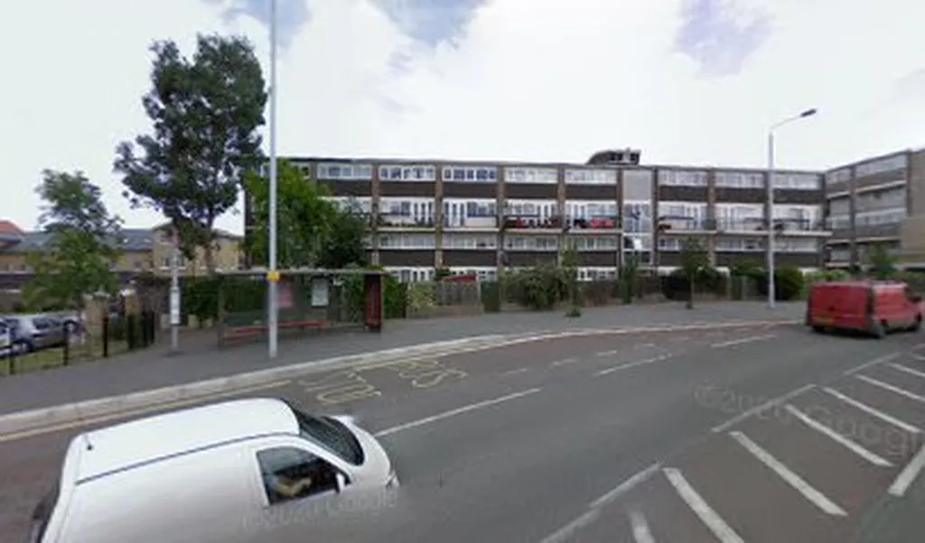 Villiers Close (Stop U)