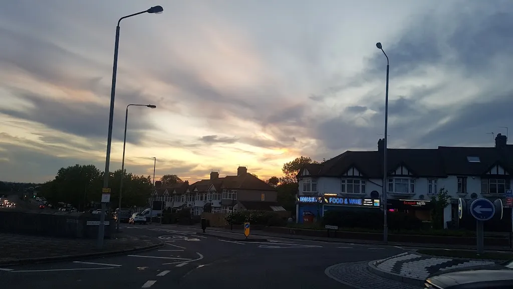 Wadham Road (Stop WK)