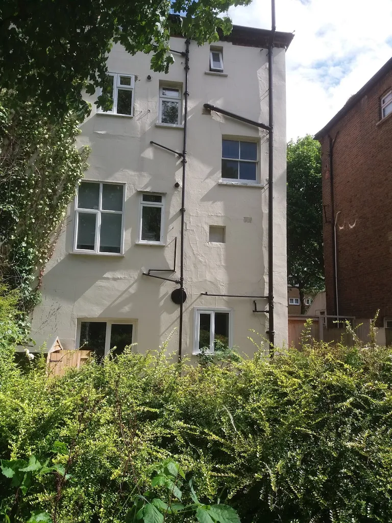 Waldram Park Road (Stop J)