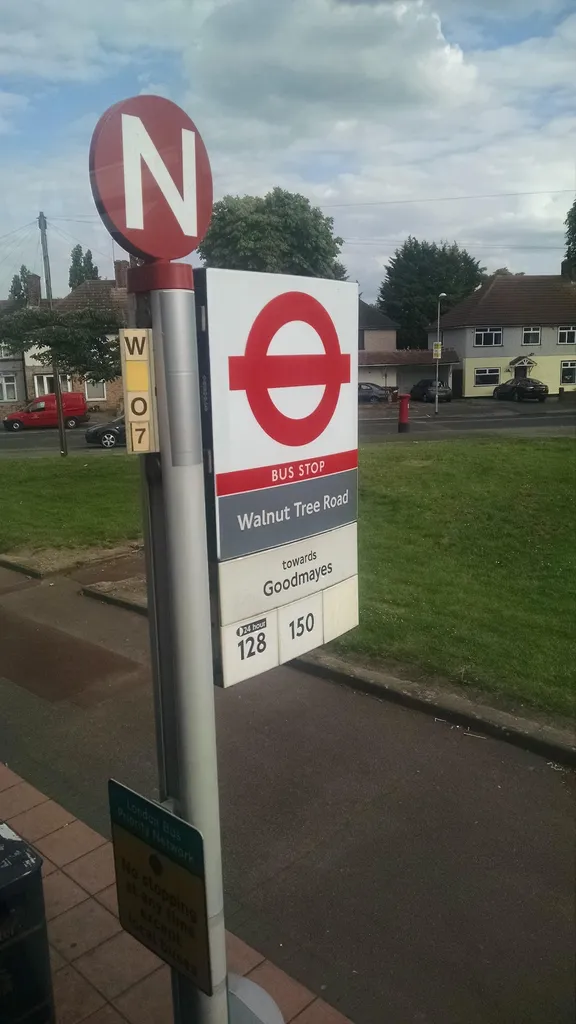 Walnut Tree Road (Stop N)