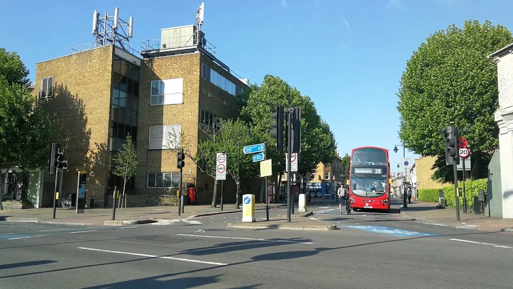 Wandsworth Plain (Stop G)