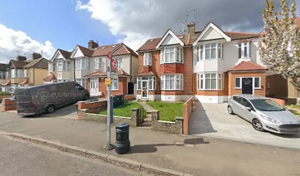 Wansford Road (Stop V)