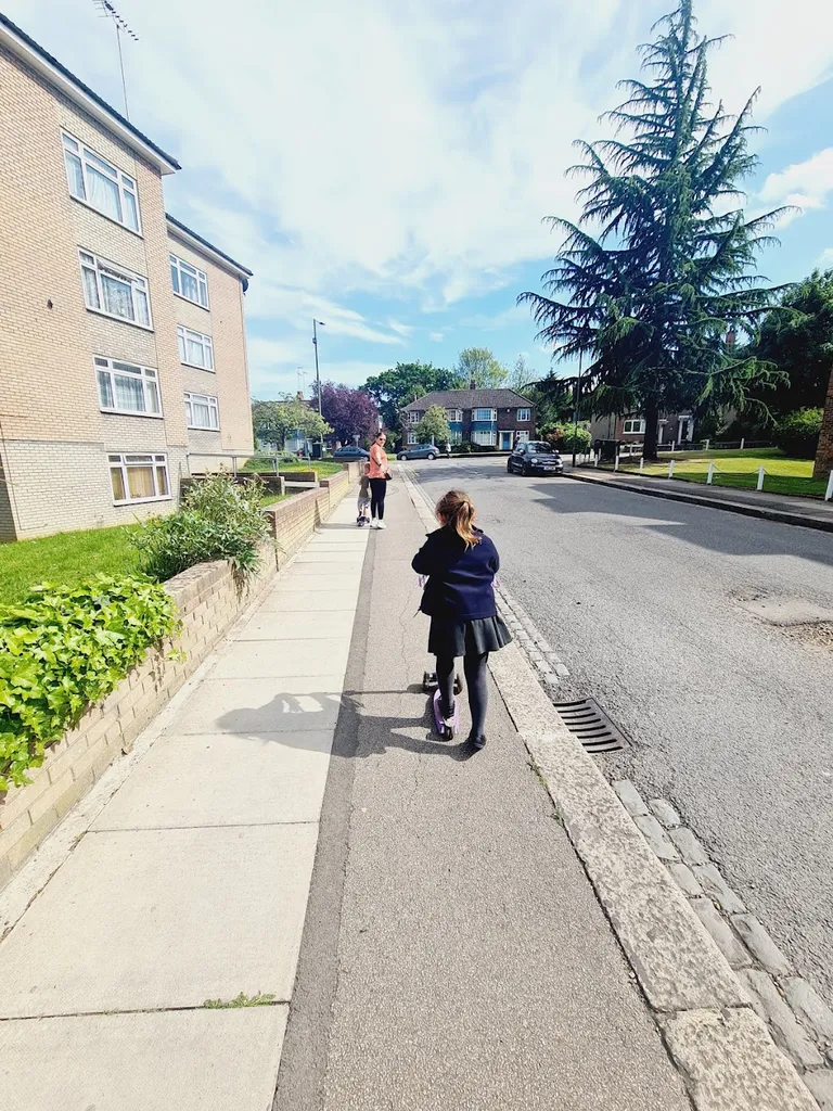 Warwick Road New Barnet (Stop S)