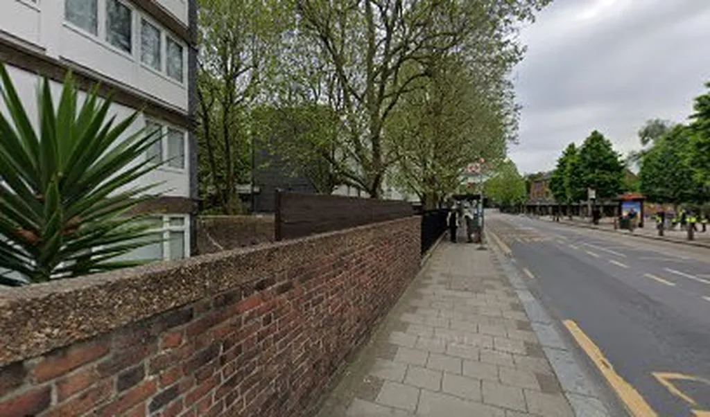 Wayland Road Estate (Stop N)