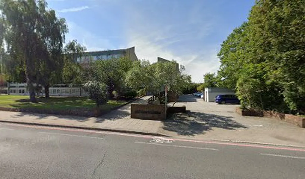 Wendover Road Bromley (Stop BJ)
