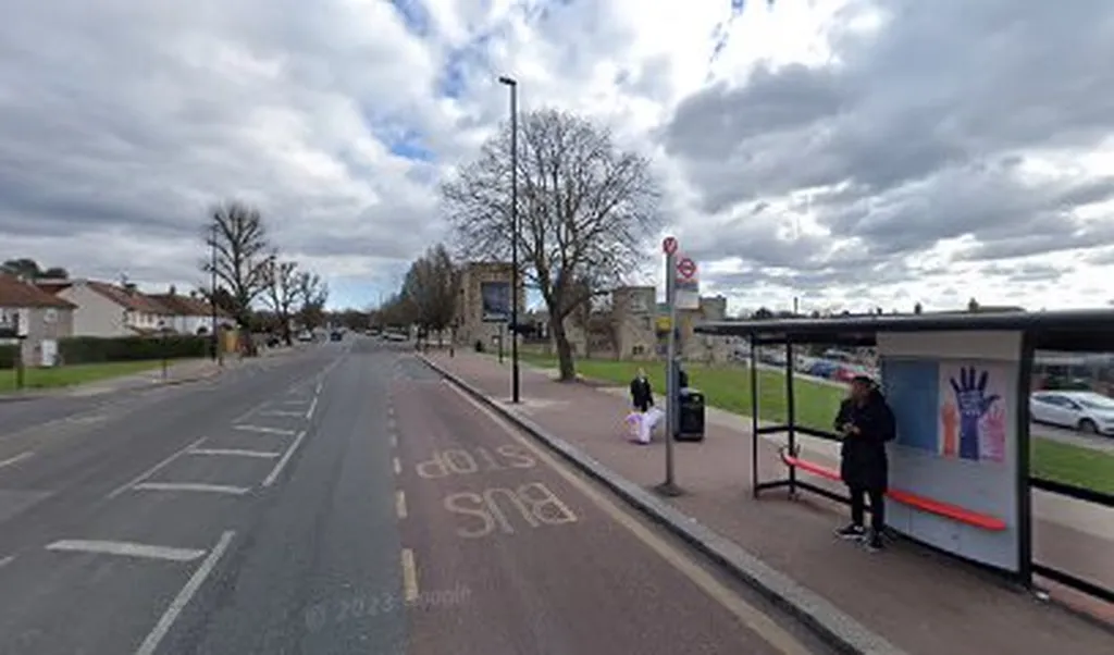 Wendover Road (Stop V)