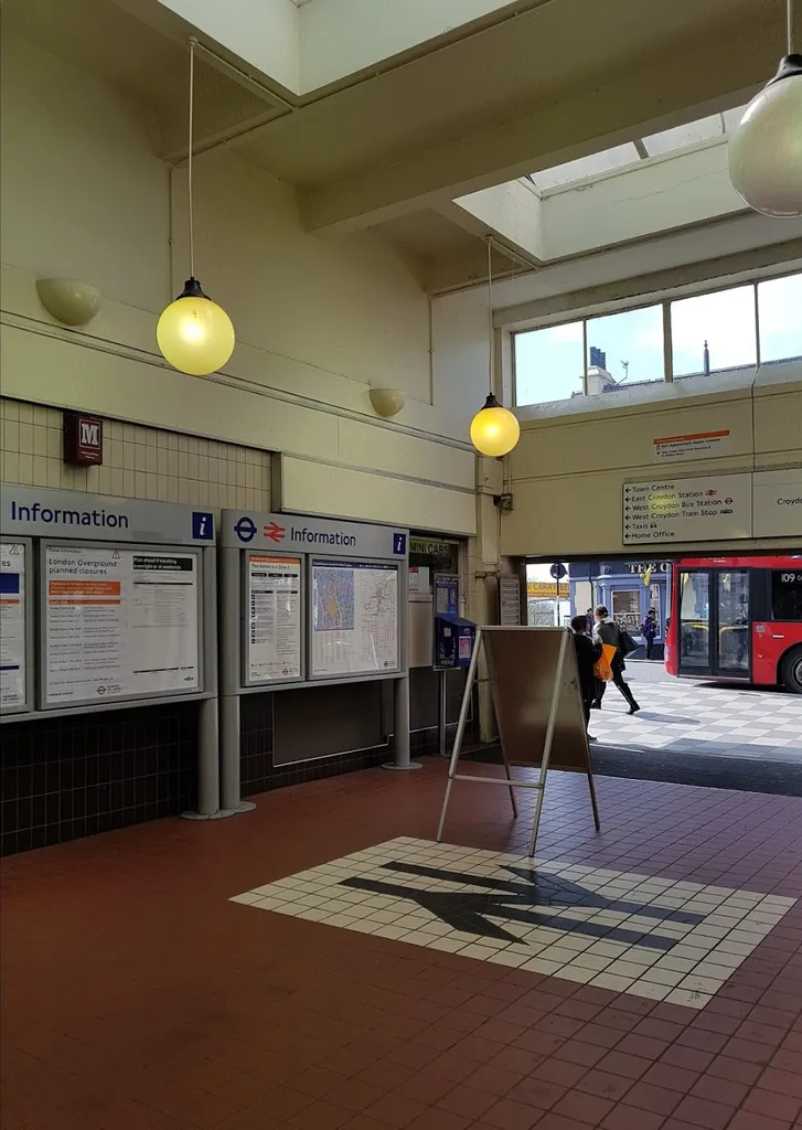 West Croydon Station (Stop WS)