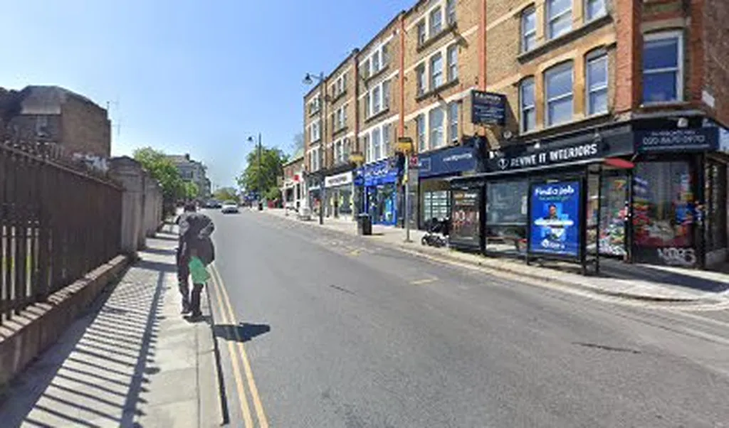 West Norwood Station (Stop W)