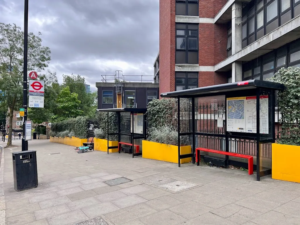 Whittington Hosp Magdala Ave (Stop A)