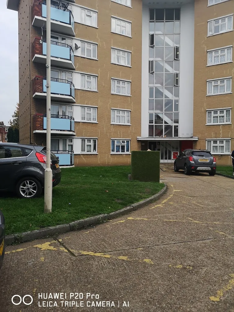 Wingate Road (Stop F)