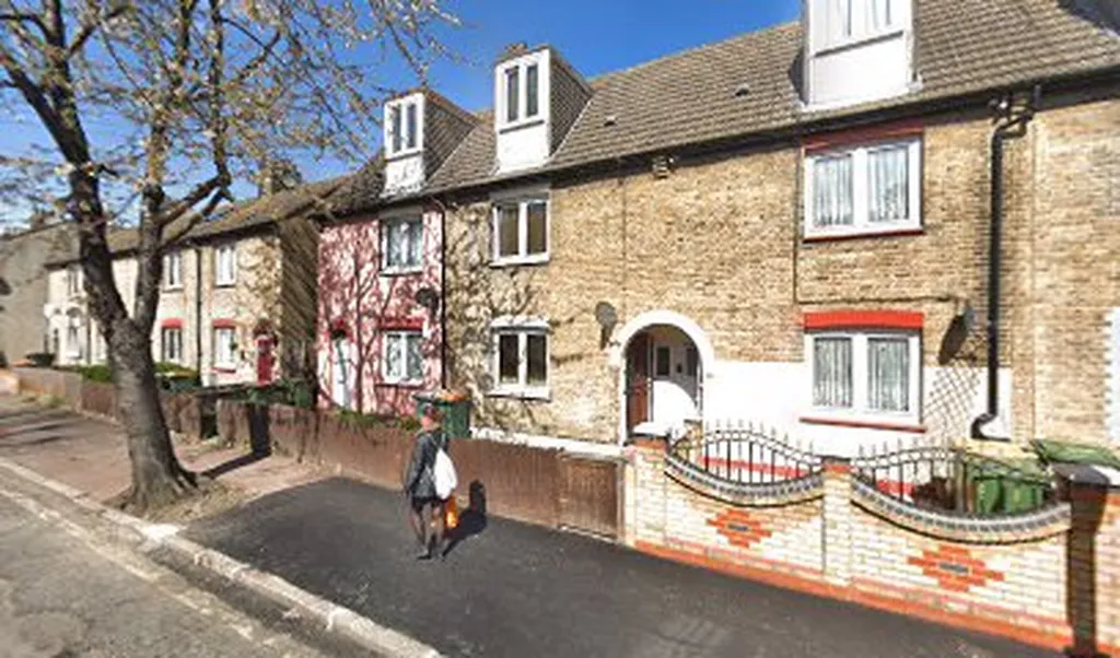 Wolsey Avenue
