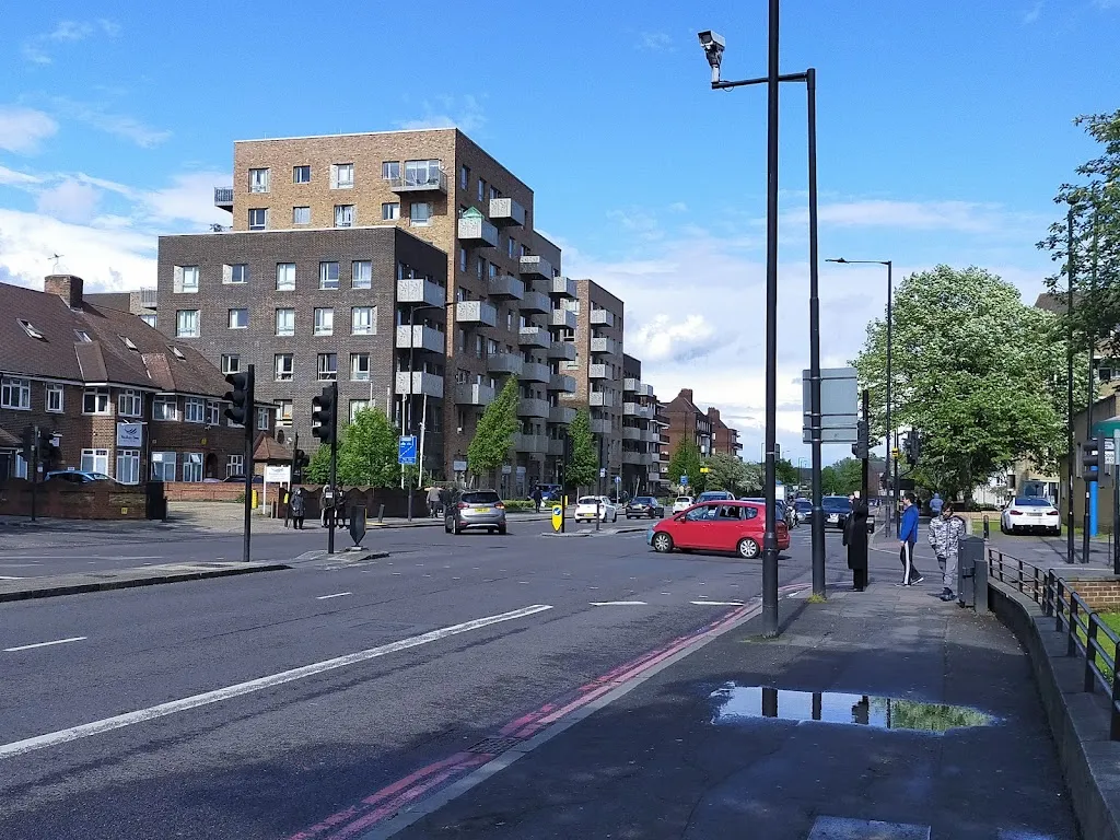 Woodberry Grove (Stop V)