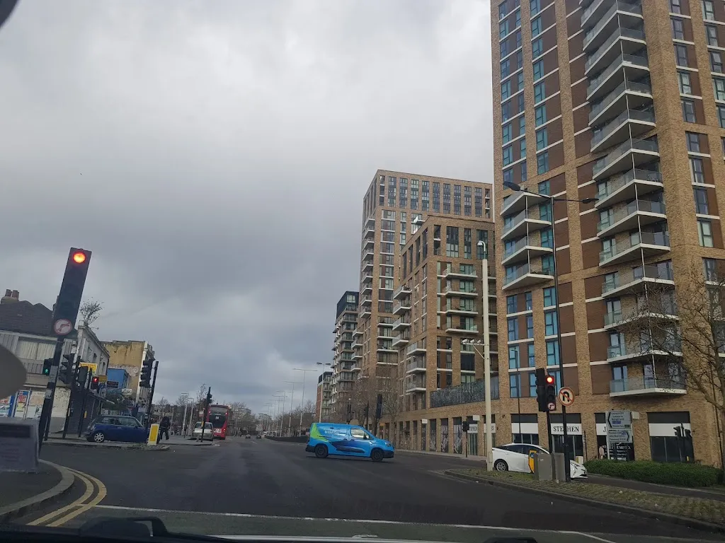 Woolwich Station(Stop K)